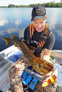  - Mads-Grosell-sporting-the-new-Savage-Gear-life-vest-while-pike-fishing-in-Sweden-204x300